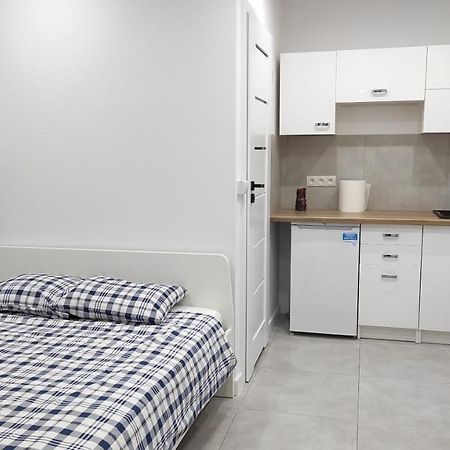 Apartament Krotka เชสโตฮอวา ภายนอก รูปภาพ